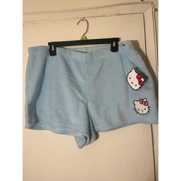 Hello Kitty Fuzzy Pajama Shorts XL - Picture 1 of 4
